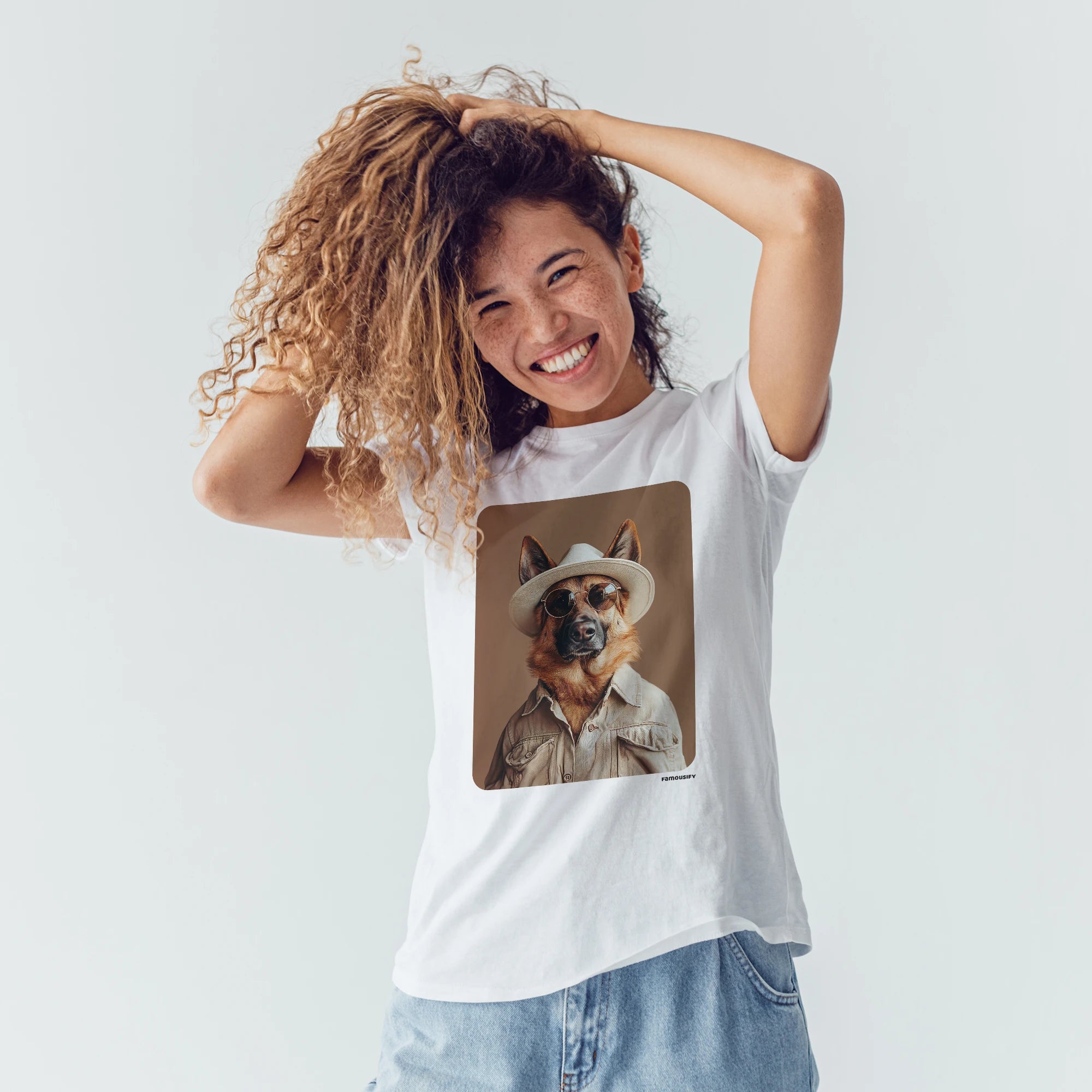 1008 Conrad - Unisex T-Shirt